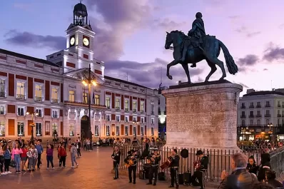 España busca flexibilizar la oferta laboral para extranjeros: cuáles son los puestos más requeridos