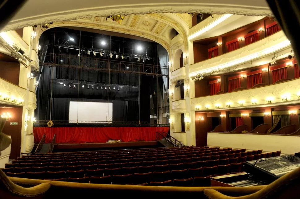 A LA ESPERA DEL PÚBLICO. El Teatro Alberdi reabre para las actividades artísticas en el Julio Cultural de la UNT. la gaceta / foto de franco vera
