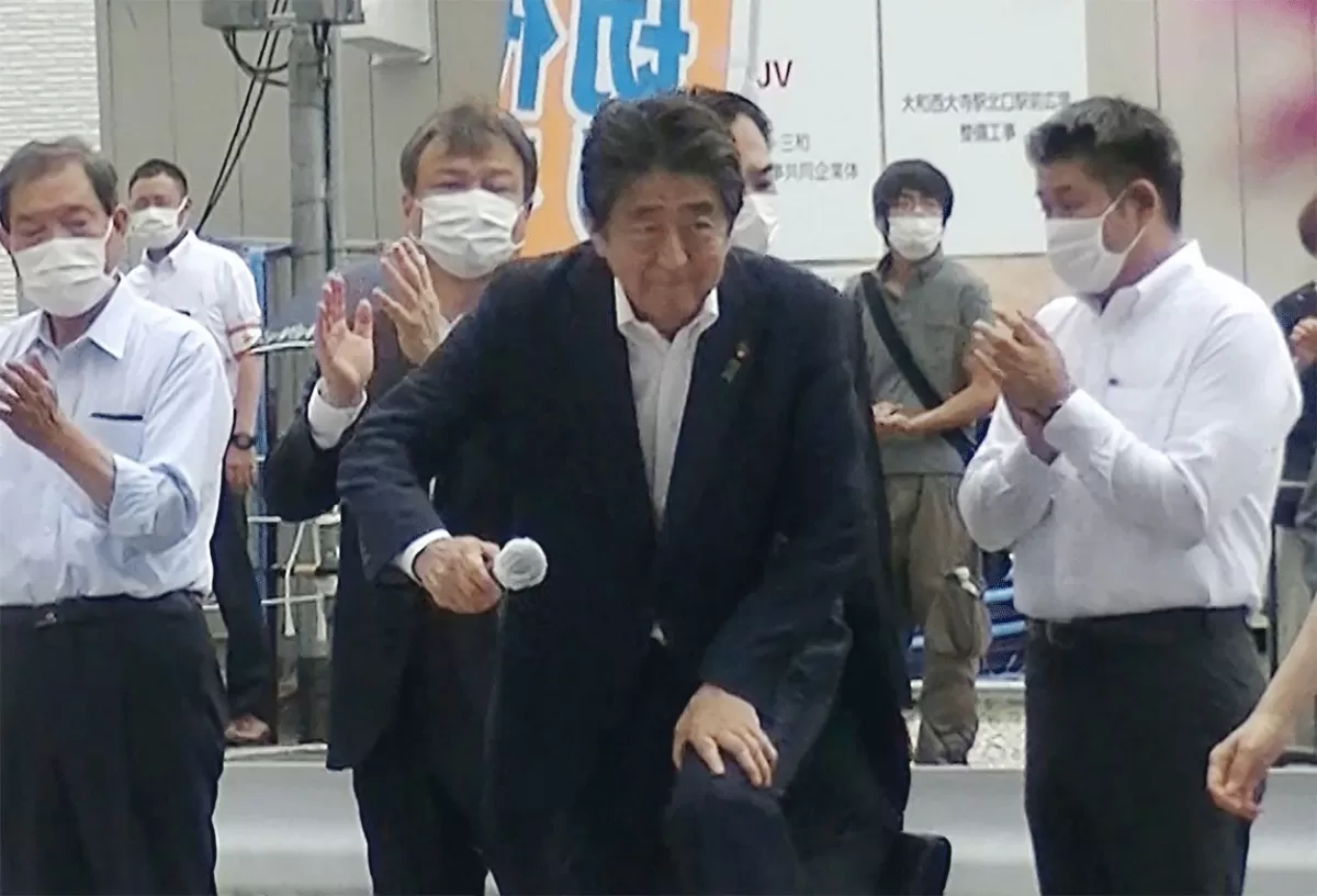 Asesinaron al ex primer ministro japonés Shinzo Abe durante un acto de campaña