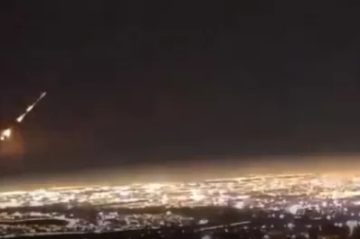 Videos: un meteorito voló por sobre la Cordillera de los Andes y sonó como un trueno