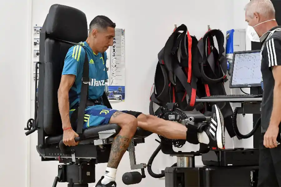 TODO OK. Di María se sometió a una serie de estudios para comprobar su estado físico.