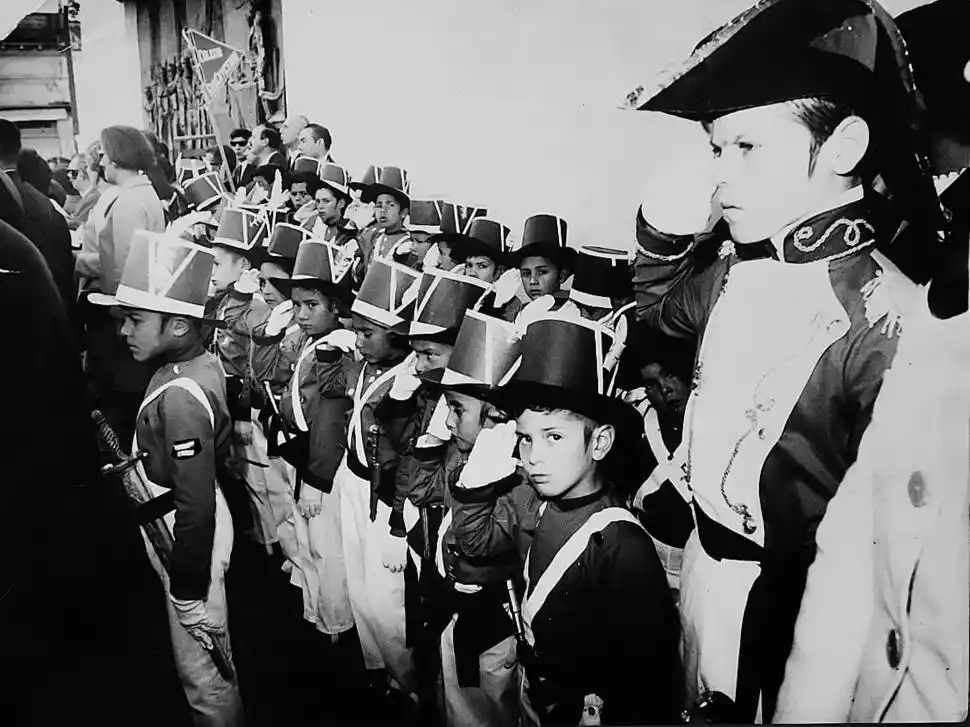 Los más chiquitos disfrazados (1966) 