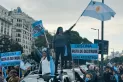 9 de Julio: manifestantes realizan un nuevo banderazo contra el Gobierno