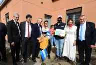 Alberto Fernández y Jaldo entregaron 100 viviendas en Manantial Sur
