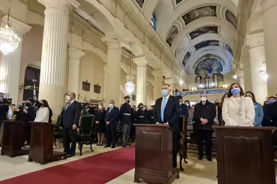 En fotos: Jaldo, Manzur y Alfaro asistieron al Solemne Tedeum en la Catedral