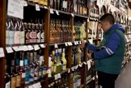 Comerciantes se cubren por si la escalada de precios se mantiene