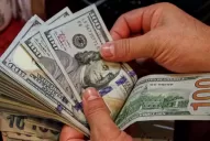 El dólar blue vuelve a subir hasta los $272