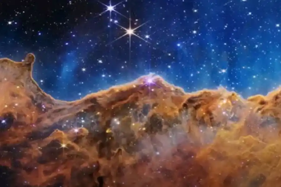 La Nebulosa Carina, que muestra las primeras etapas de la formación estelar. (Crédito...NASA, ESA, CSA y STScI)