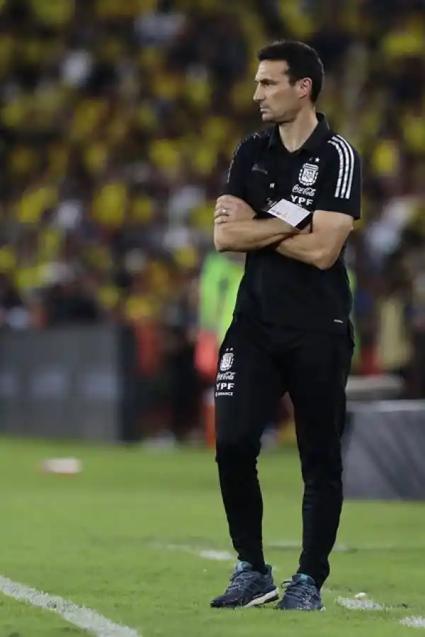 “ALBICELESTE” GANADOR. Lionel Scaloni alcanzó una impresionante serie invicta al frente de la Selección. Lleva 33 partidos sin derrotas, a cuatro del récord histórico de Italia.