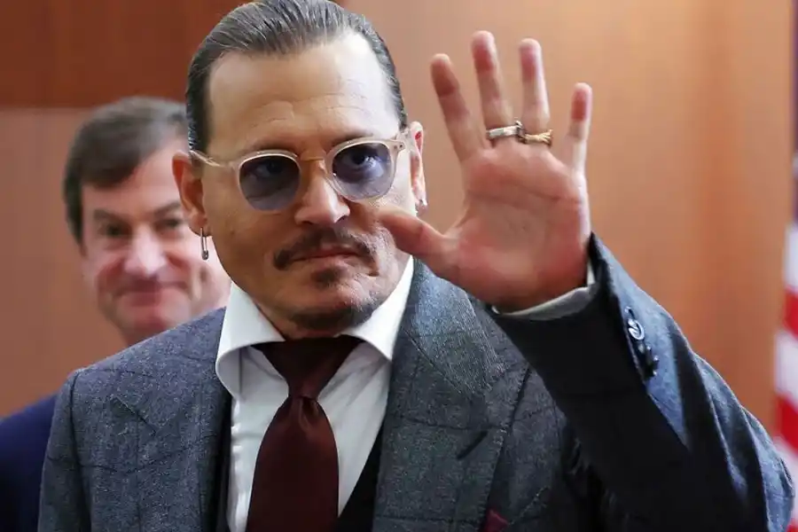 Johnny Depp demandó a Amber Heard por difamación