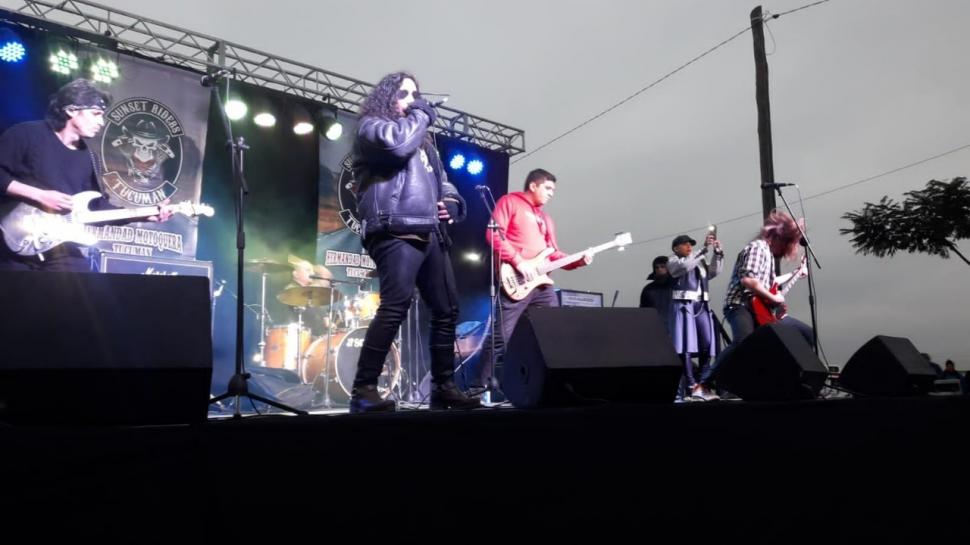 DRUGOS. La simpatía con el club Central Norte caracteriza a esta banda que se inscribe en el rock clásico. 