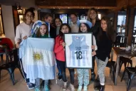 La cábala fue mantenerse de pie aguardando la hazaña de Las Leonas