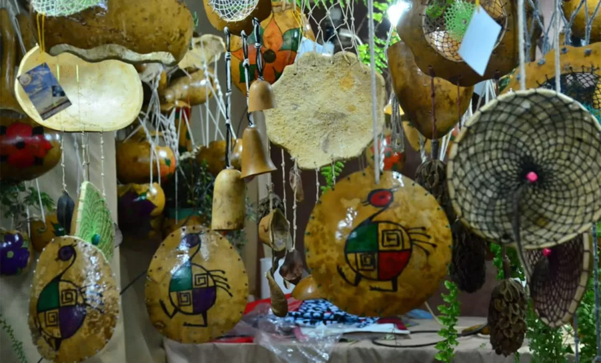 Turismo tucumano: comenzó la edición nº 53 de la Feria de Artesanías y Productos Regionales del NOA