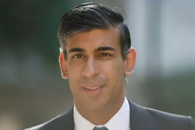 Sunak suma apoyos para suceder a Boris Johnson en Reino Unido