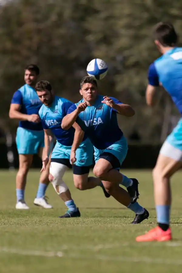 CONFIANZA. Thomas Gallo se va ganando su lugar como opción de pilar izquierdo.