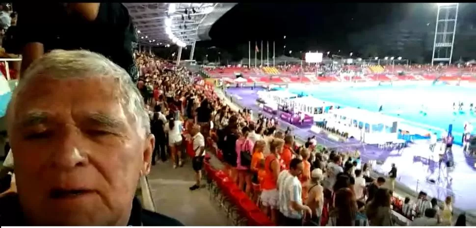 DESDE LA TRIBUNA. Becerra tuvo una buena visual en el partido que Argentina le ganó a Alemania en las semifinales. 