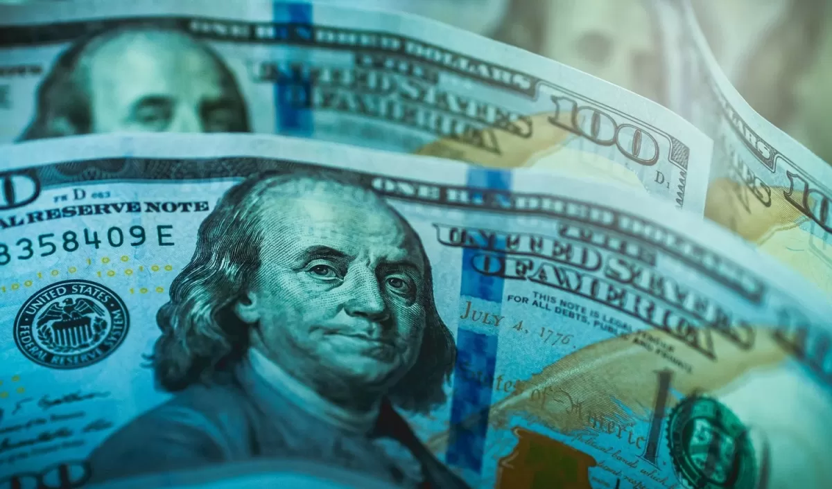 Dólar hoy: el blue no encuentra techo y se negocia en $ 317