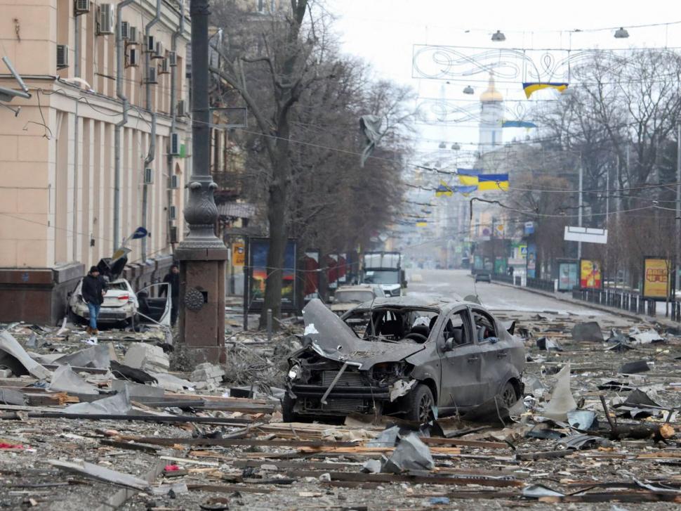RUINAS. Un brutal ataque a Nemyshlianskyi, en la región de Járkov. telam