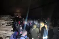 Más de 200 migrantes hacinados fueron hallados en un galpón en México