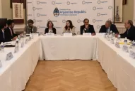 En Estados Unidos, Batakis aseguró que tiene el respaldo de Cristina Kirchner para realizar un fuerte ajuste fiscal