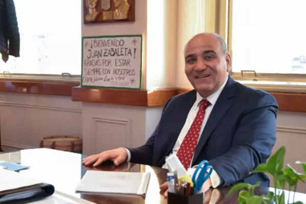 Manzur: “Ayer felizmente hubo un descenso marcado del dólar blue”