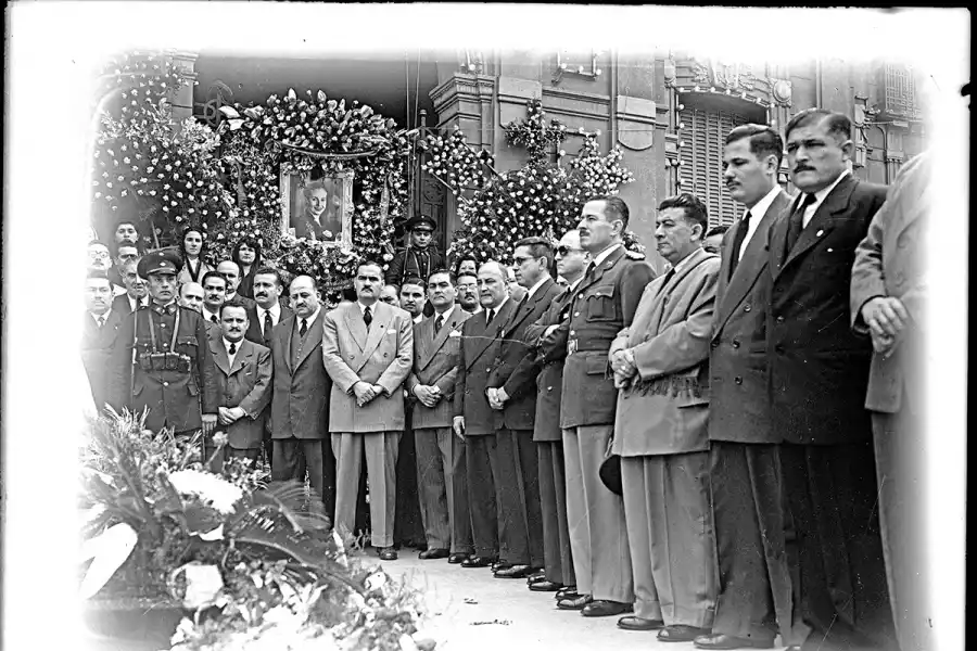 FRENTE A LA CASA DE GOBIERNO. Fue el escenario donde montaron la mayoría de los actos.