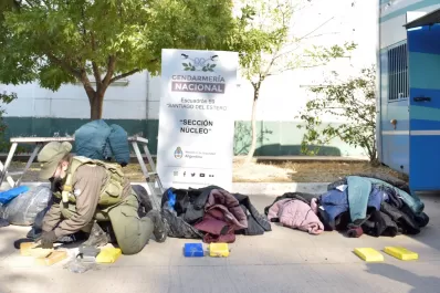 Aprehendieron a dos personas que transportaban más de 12 kilos de cocaína