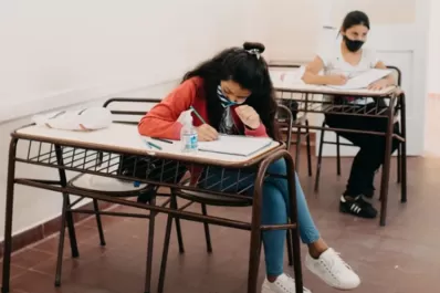 Santa Fe busca evitar que los alumnos repitan el año en la escuela