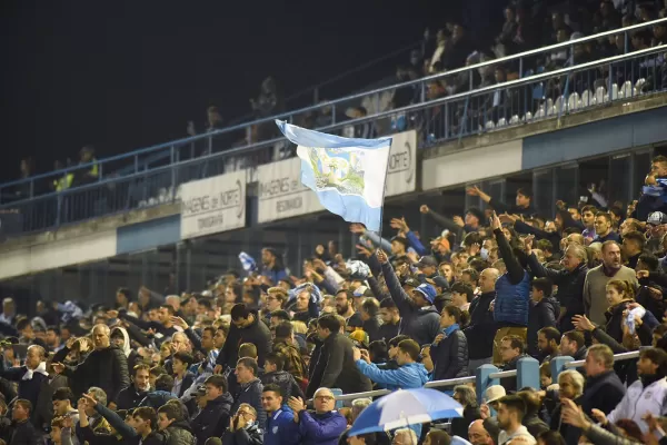Atlético-Central Córdoba y Estudiantes-Paranaense, dos partidos imperdibles para ver hoy por TV