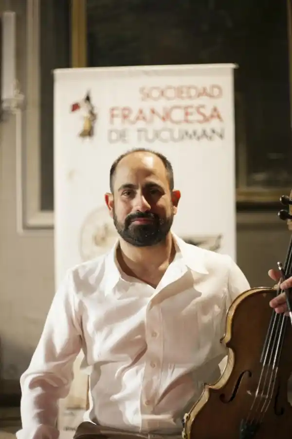 VIOLA. Juan Pablo Gómez Zurita. 