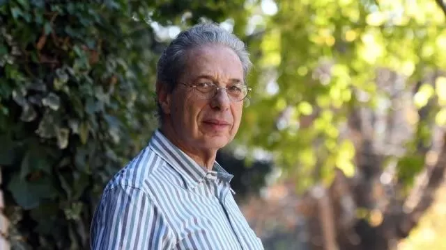 La política se hace cargo de una economía que necesita más dólares