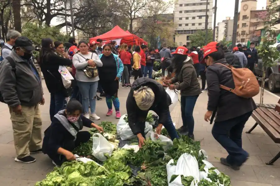 PROTESTA DE MTE EN LA PLAZA INDEPENDENCIA. Foto de LA GACETA / Inés Quinteros Orio