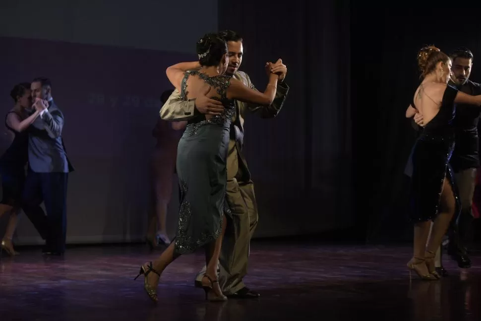 MILONGUEROS. Propuesta para aprender a bailar en Yerba Buena. la gaceta / foto franco vera  (archivo)