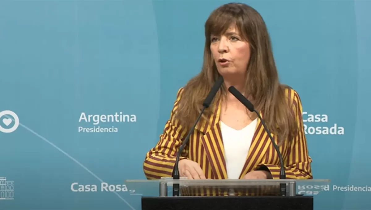 ESPECULACIÓN. La portavoz del Gobierno, Gabriela Cerruti, apuntó contra la especulación que buscó desestabilizar al Gobierno.
