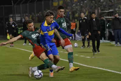 Terrible patada: Zeballos será operado por la grave lesión y no jugaría por seis meses