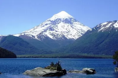 Renunció el funcionario que declaró al volcán Lanín como sitio sagrado mapuche