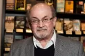 Apuñalaron al escritor Salman Rushdie cuando estaba por dar una conferencia pública