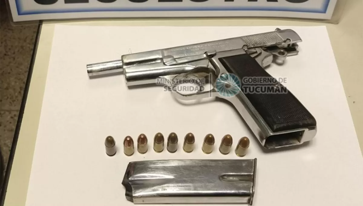 ARMA SECUESTRADA. El presunto agresor tenía esta arma en su poder.