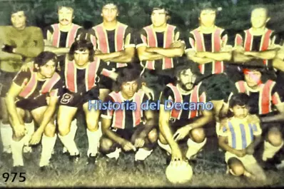 “Decanos” y “santos” usaron casacas no tradicionales