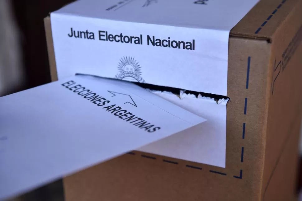 ESTRATEGIA. El partido del Gobierno busca anular los plazos constitucionales para anticipar la elección provincial. 