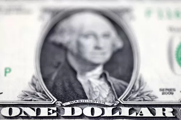 El dólar blue volvió a bajar y se vende a $ 290 en Tucumán