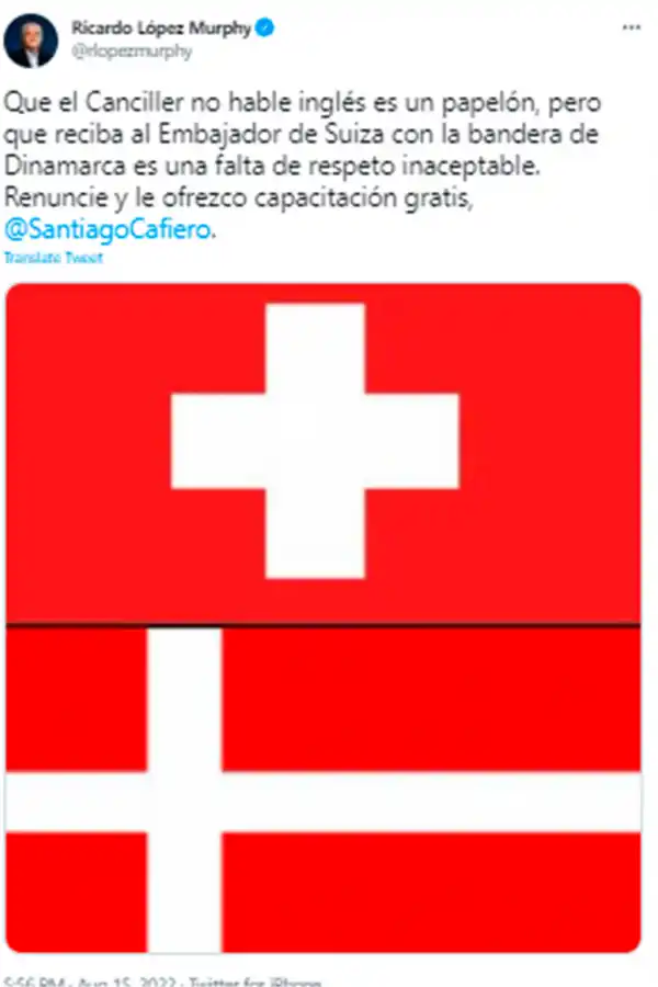 Cancillería confundió la bandera de Suiza con la de otro país y recibió duras críticas de la oposición