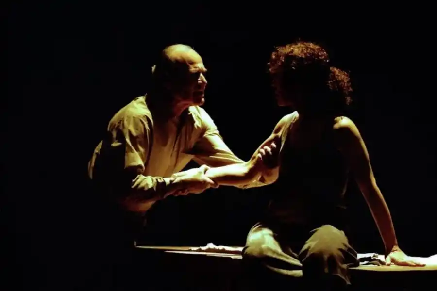 REFERENTES. Juan Tríbulo y Beatriz Lábatte, desde la mirada de la fotógrafa.  