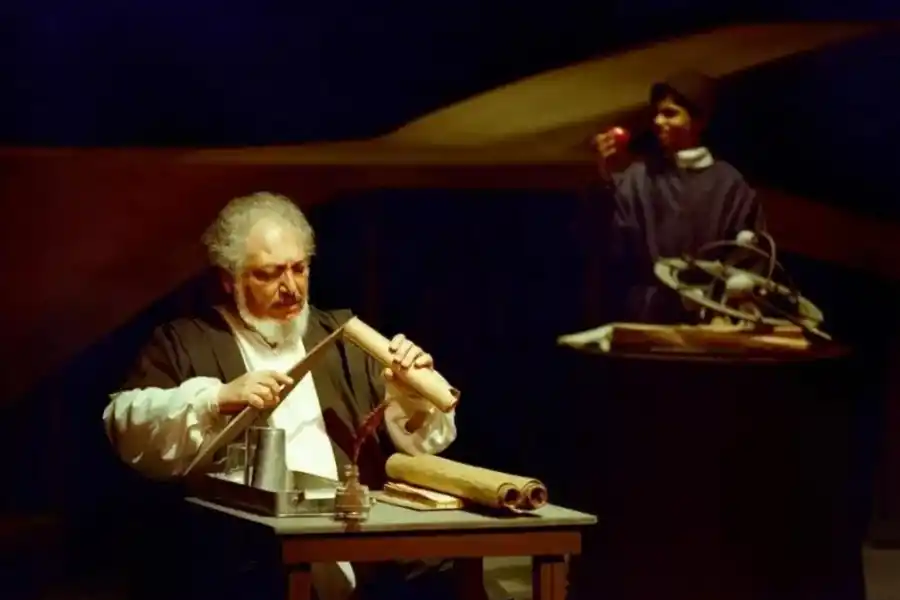 UN CLÁSICO. El registro de “Galileo Galilei”, que protagonizó Carlos Olivera en 2000 al frente del elenco del Teatro Estable de la Provincia.  