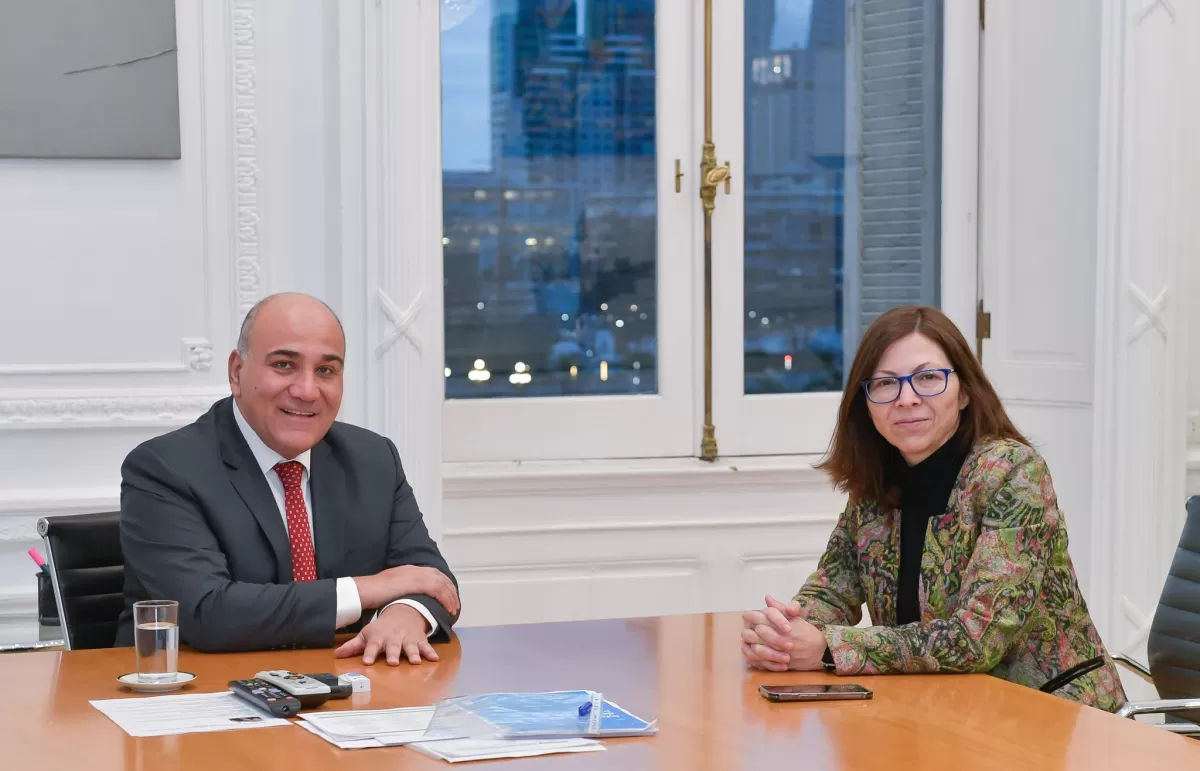 EN LA CASA ROSADA. Manzur recibió a Silvina Batakis, presidenta del Banco Nación. Foto de Jefatura de Gabinete