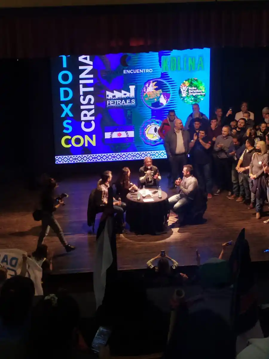 UNIDOS. El kirchnerismo duro de Tucumán hizo un acto en favor de Cristina.