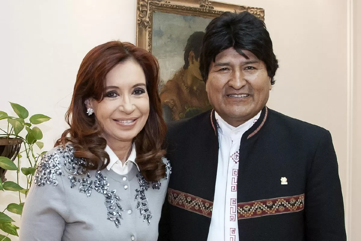 DE TIEMPO ATRÁS. Cristina Kirchner y Evo Morales. Foto de Twitter @evoespueblo