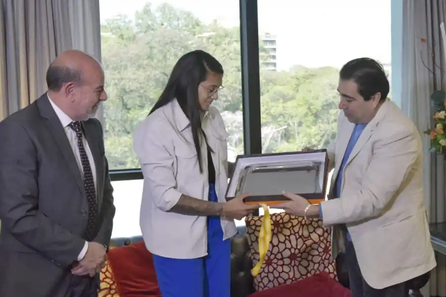 La Legislatura distinguió a Solana Pereyra, futbolista tucumana que jugó la Copa América