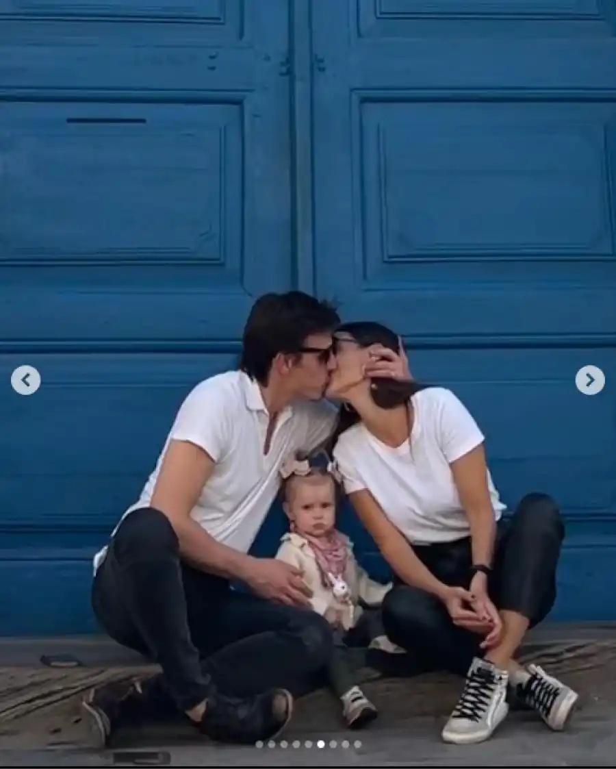 Fotos: Pampita dio un paseo por la capital tucumana junto a su familia