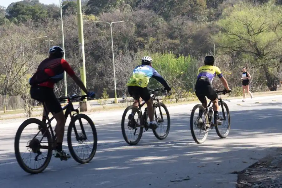 ATRACCIÓN. La Perón convoca a centenares de ciclistas.  